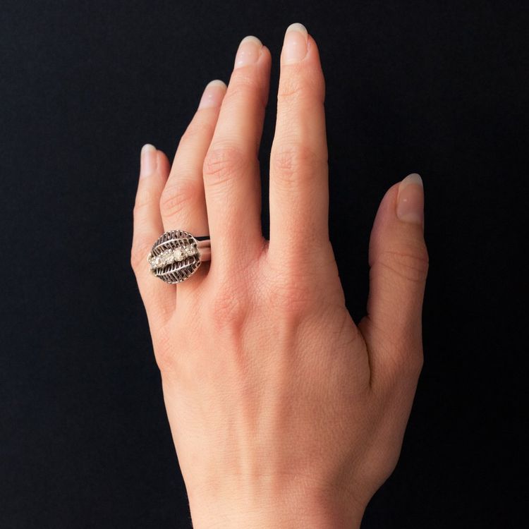 Vintage White Gold Diamonds Ring