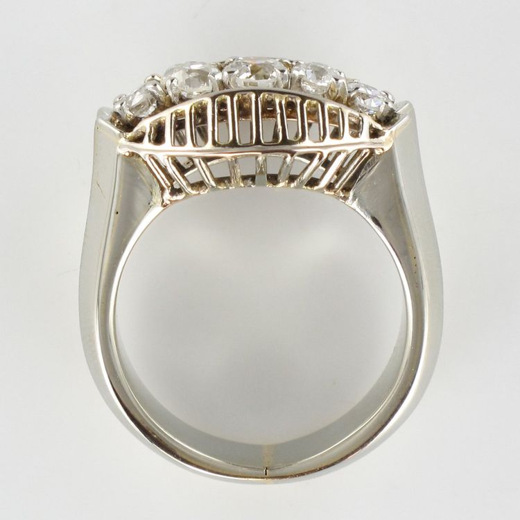Vintage White Gold Diamonds Ring