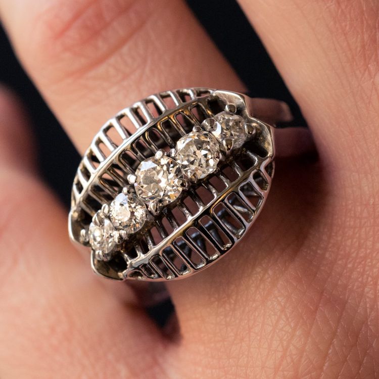 Vintage White Gold Diamonds Ring