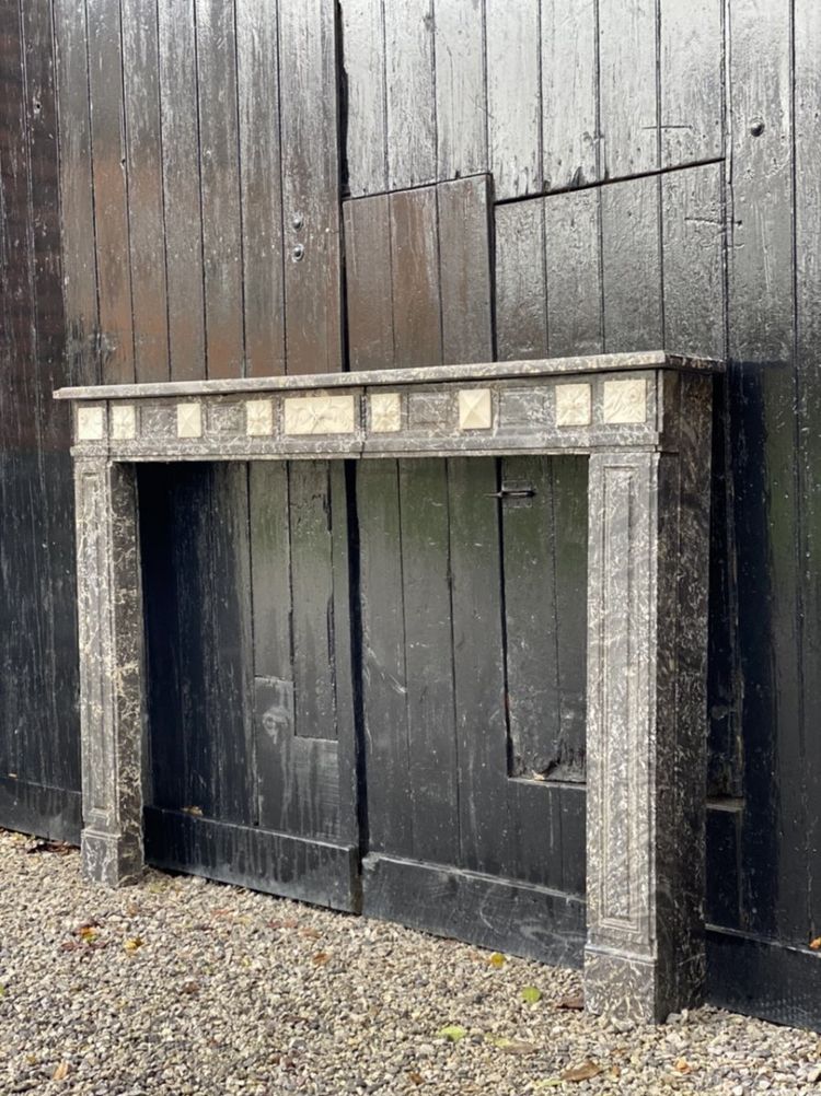 Cheminée De Style  Louis XVI En Marbre Gris Saint Anne Et Blanc De Carrare