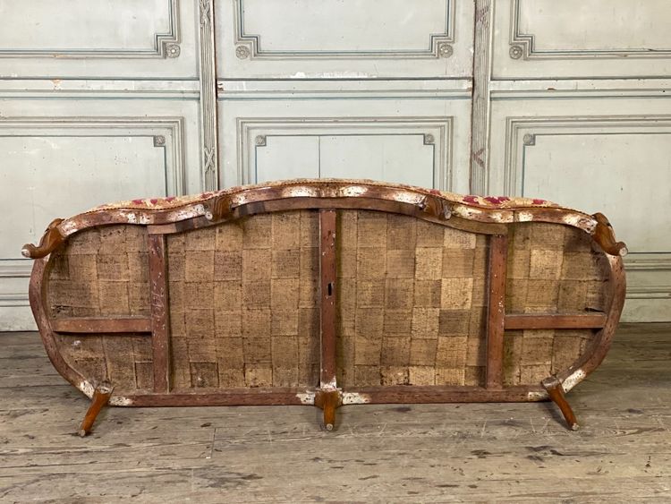 Louis XV Carved and Molded Beech Corbeille Back Bench, 18th Century