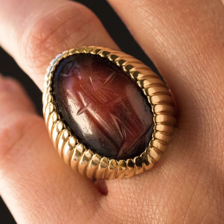 Ring Ritterin Godronnée Intaille
