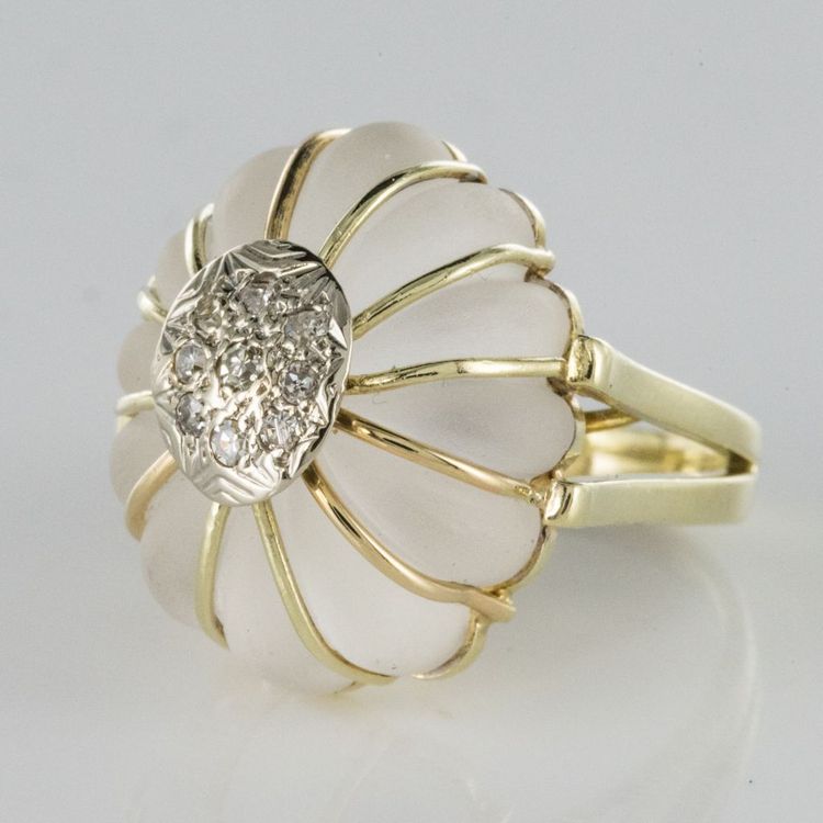 Anello in oro con diamante e cristallo di rocca