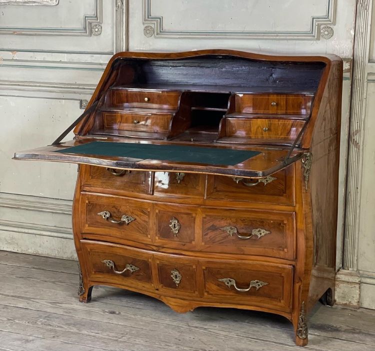 Commode Scriban Ou Bureau De Pente, Plaque De Fruitier, XVIII Jahrhundert