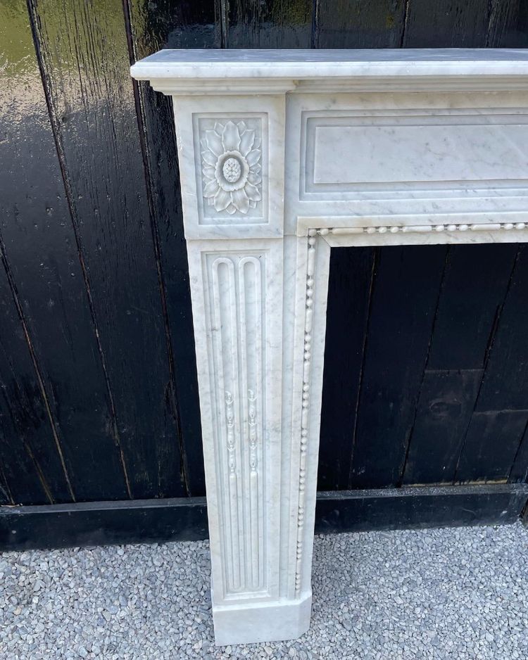 Kamin Louis XVI Aus Carrara-Marmor