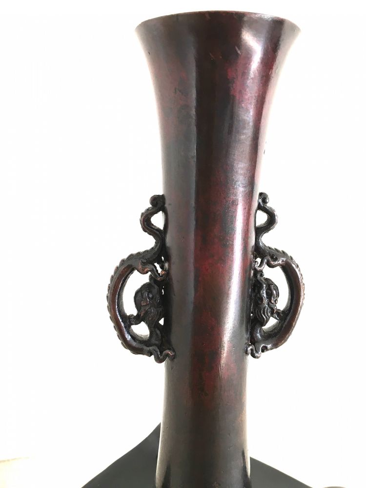 Bronze vase - Japan, Meiji period (1868-1912)