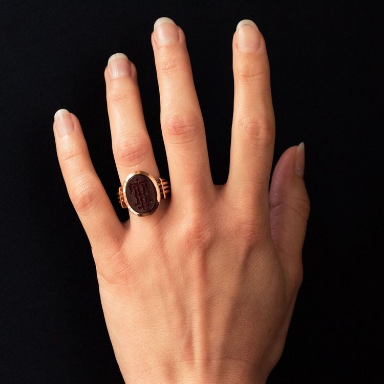 Bague Chevalière Or Et Intaille Sur Cornaline