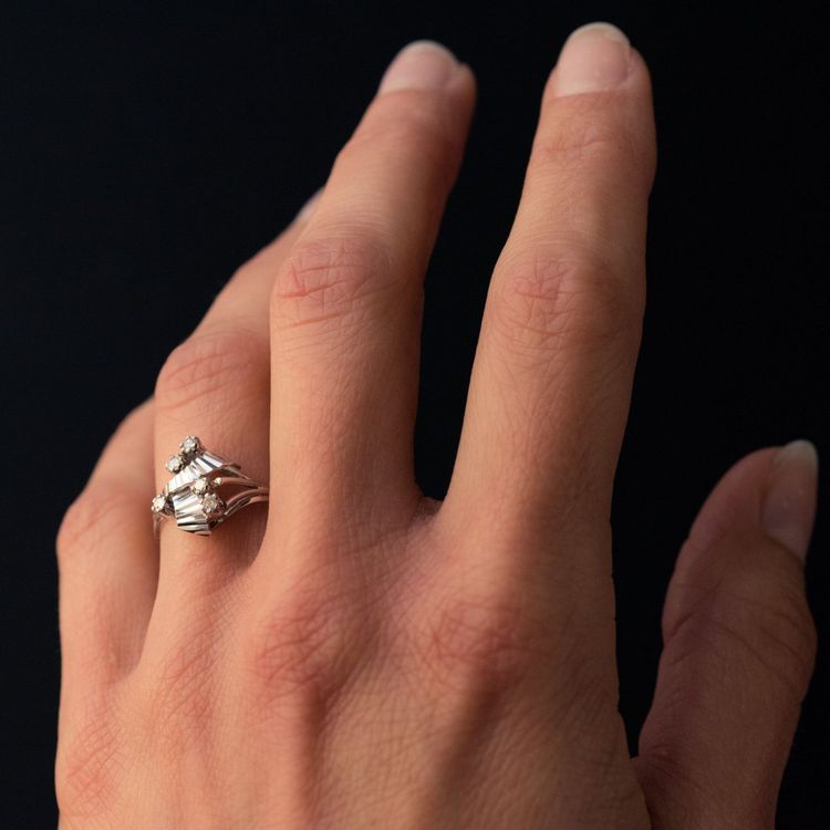 Vintage White Gold Diamonds Ring