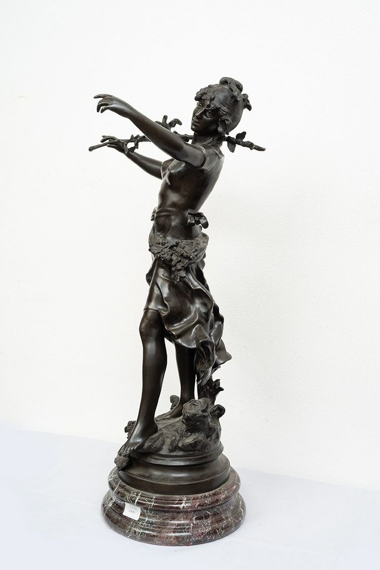 Scultura in bronzo patinato raffigurante la "Nimphe de bois" firmata "Louis Moreau" Francia 19siecle