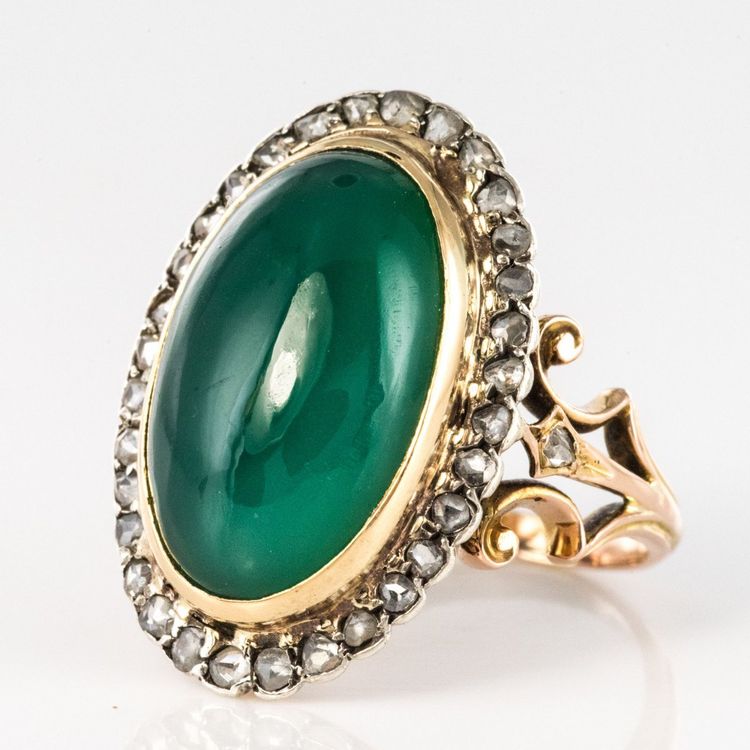 Old Green Agate And Rose Cut Diamond Ring