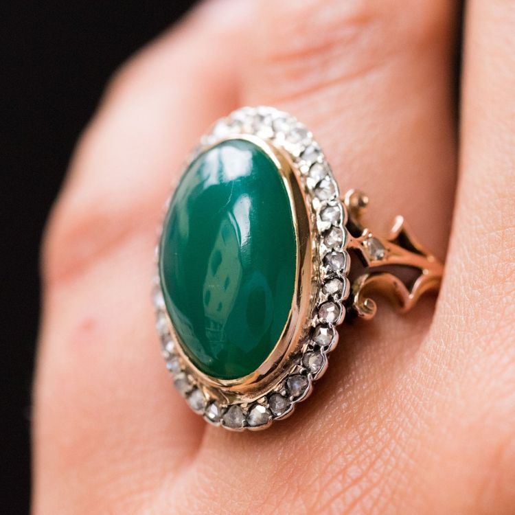 Old Green Agate And Rose Cut Diamond Ring