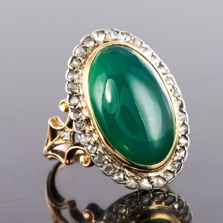 Old Green Agate And Rose Cut Diamond Ring