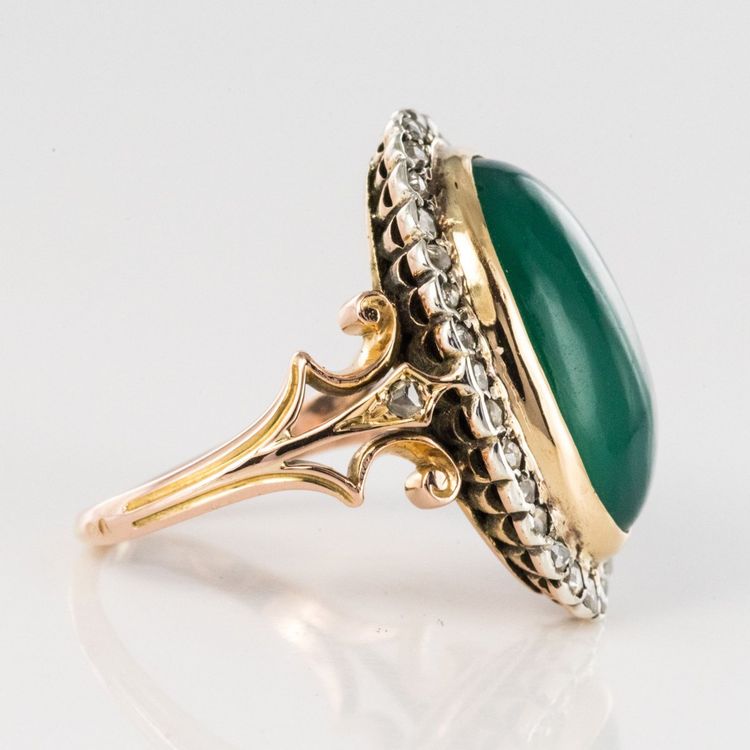 Old Green Agate And Rose Cut Diamond Ring
