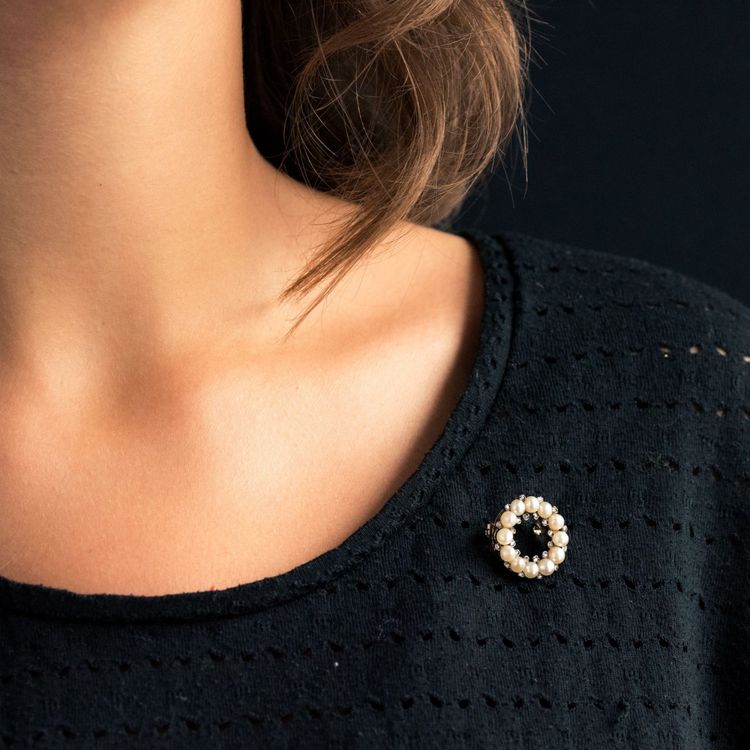 Antike Brosche Runde Feine Perlen Und Diamanten