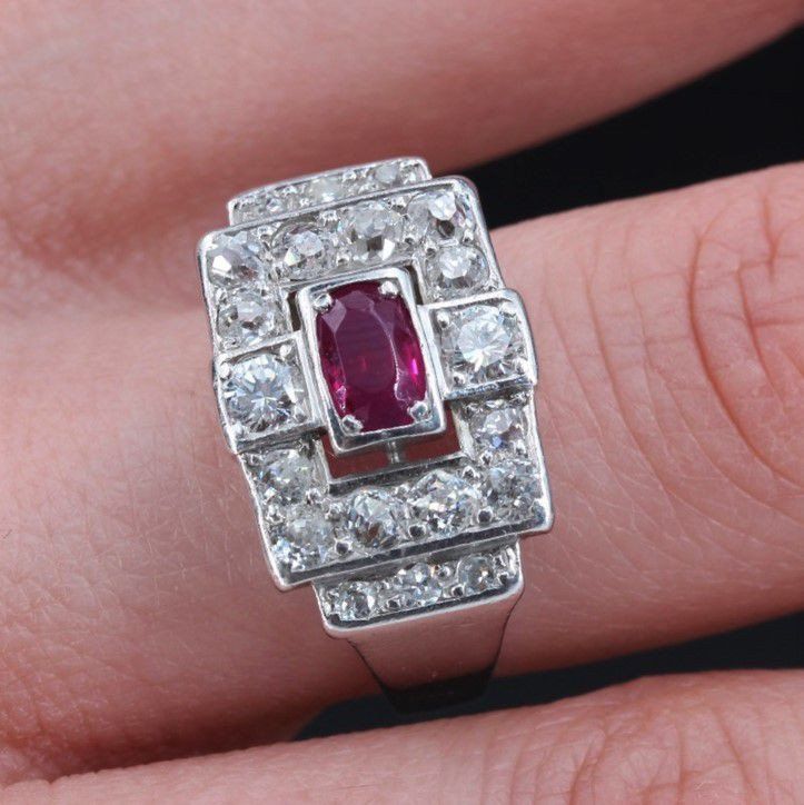 Bague Art Déco Platine Rubis Diamants