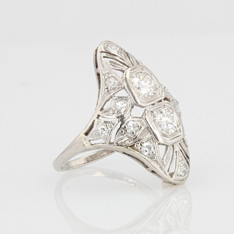 Anello con diamante Art Déco traforato