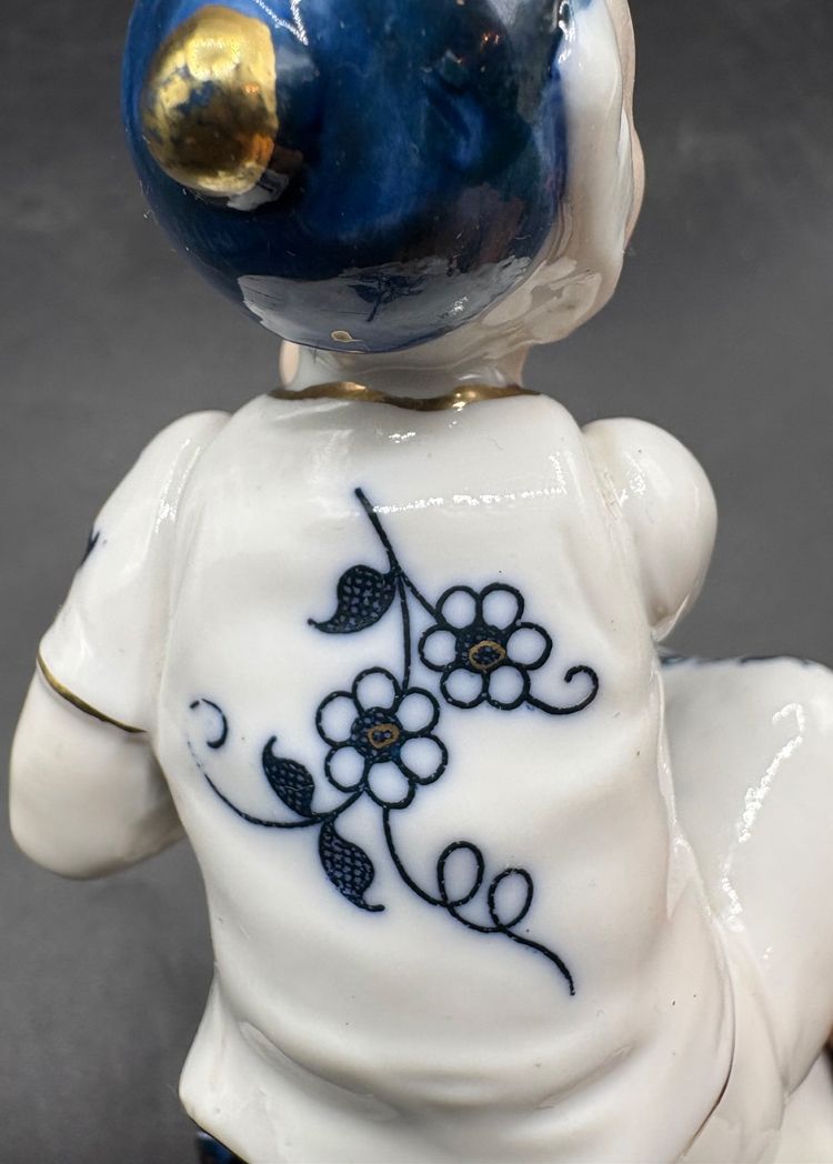 PORCELAIN SUBJECT