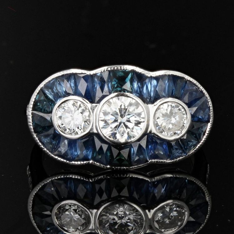 Bague Style Art Déco Saphirs Calibrés Et Diamants