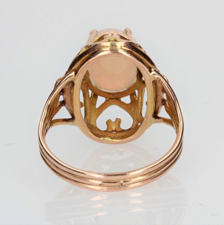 Anello vintage in opale e oro rosa