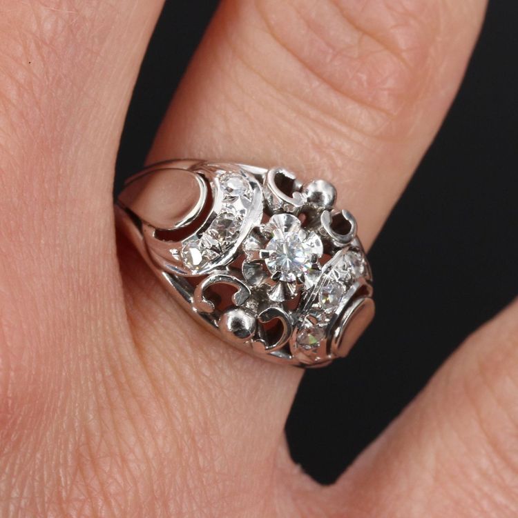 Bague Bombée Or Blanc Diamants