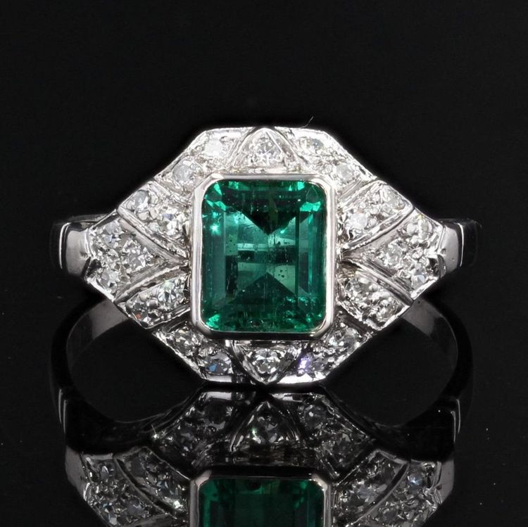 Bague Art Déco émeraude Et Diamants