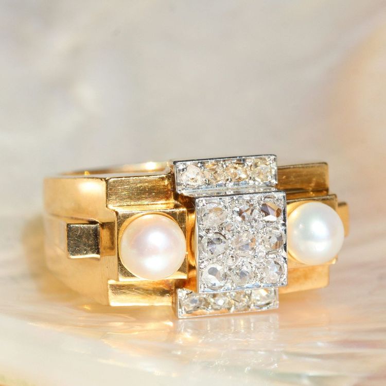 Fine Pearl Tank Diamond Ring