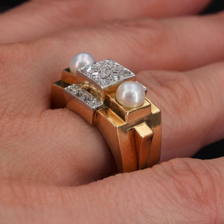 Fine Pearl Tank Diamond Ring