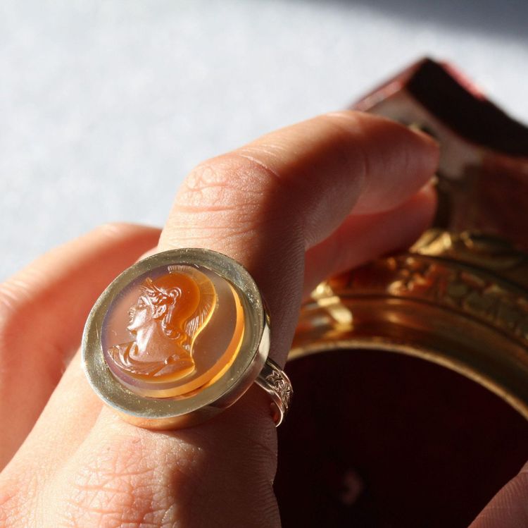 Bague Camée Sur Agate Ancienne