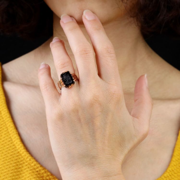 Bague Ancienne En Or Et Intaille