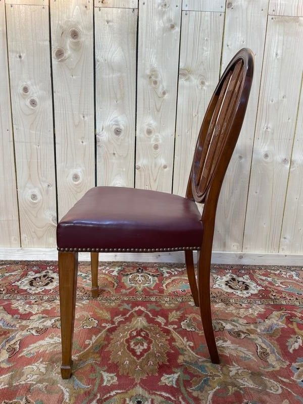 Suite de 6 chaises de style Louis XVI bordeaux 