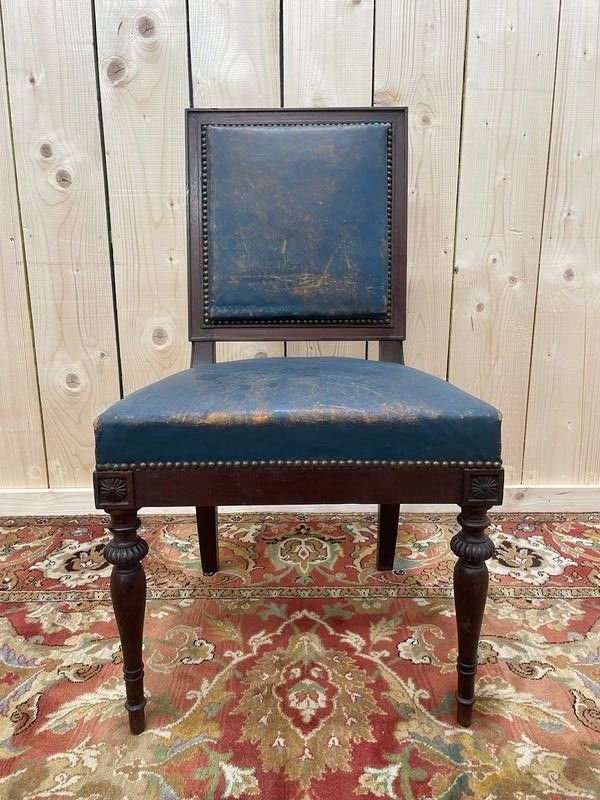 Suite of 16 Napoleon III chairs in solid mahogany