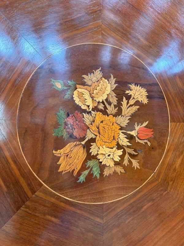 Dining table - Tilted Guéridon in Napoleon III style marquetry