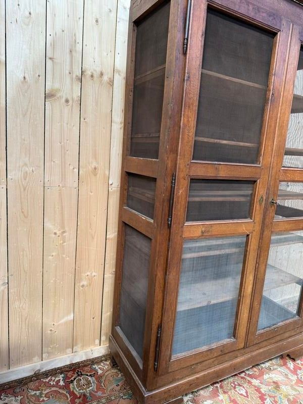 Wardrobe / Garde-pantry Louis Philippe in solid oak