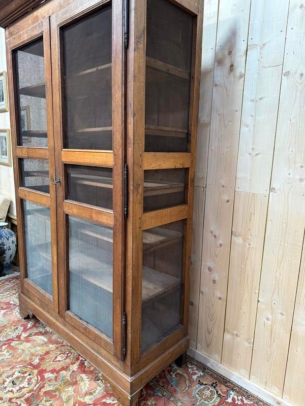 Wardrobe / Garde-pantry Louis Philippe in solid oak
