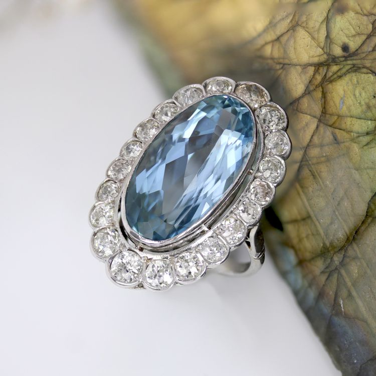 Antiker Pompadour Aquamarin Diamant Ring