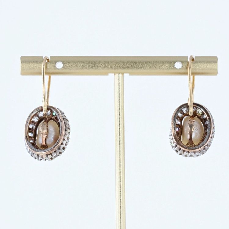 Fine Pearls And Diamonds Earrings