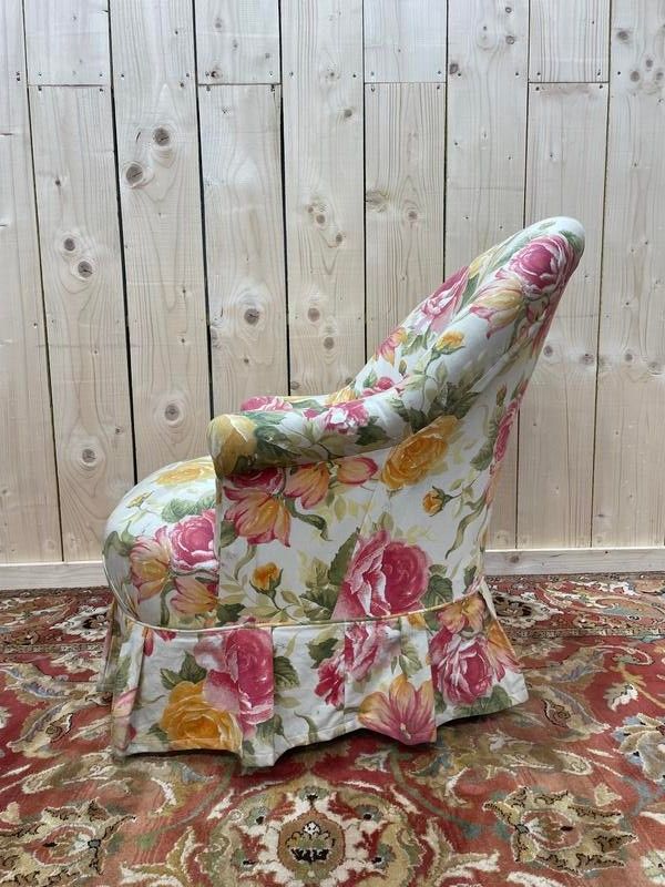Fauteuil crapaud Napoléon III tissu fleuri 