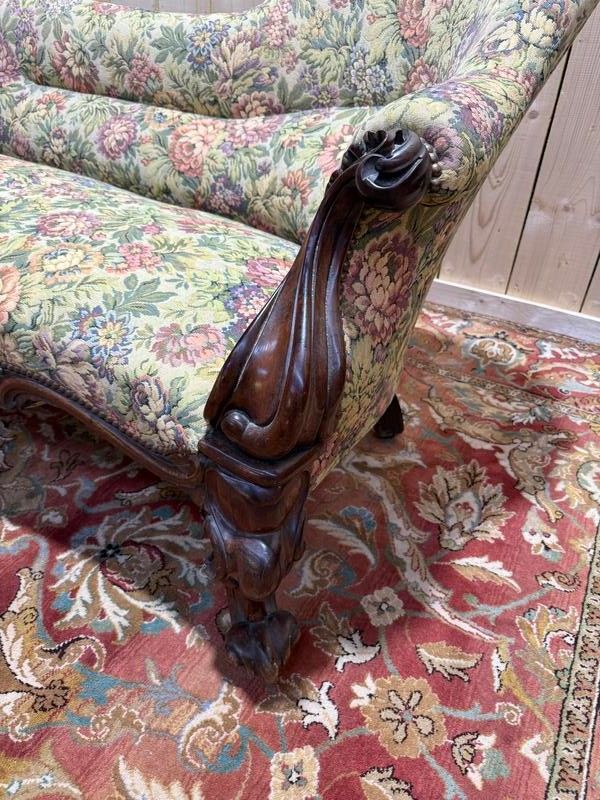 Meridian napoleon III era in sculpted walnut