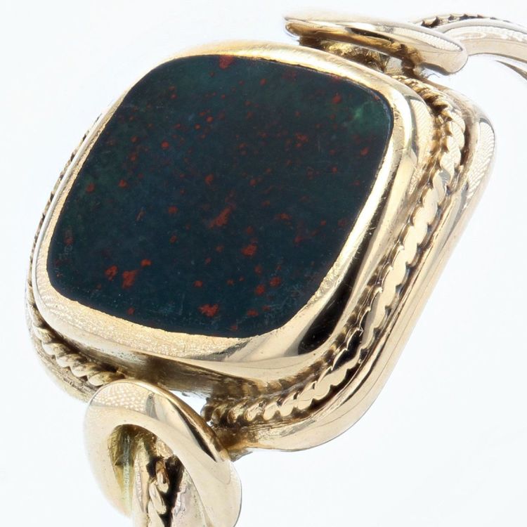 Antiker Blutjaspis und Goldring