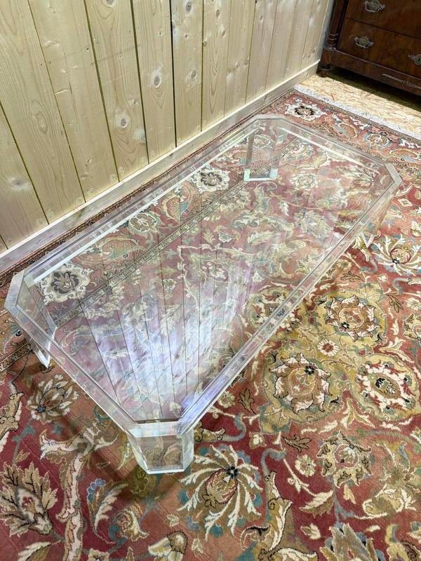 Altuglas und Glas Couchtisch