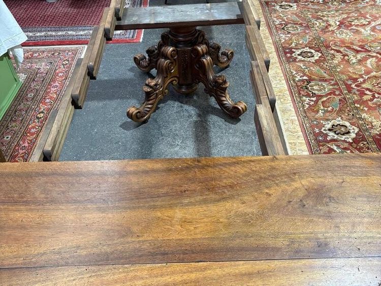 Oval dining table on central foot era Napoleon III
