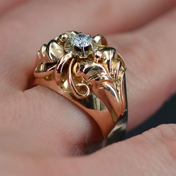 Anello vintage con cupola di diamanti