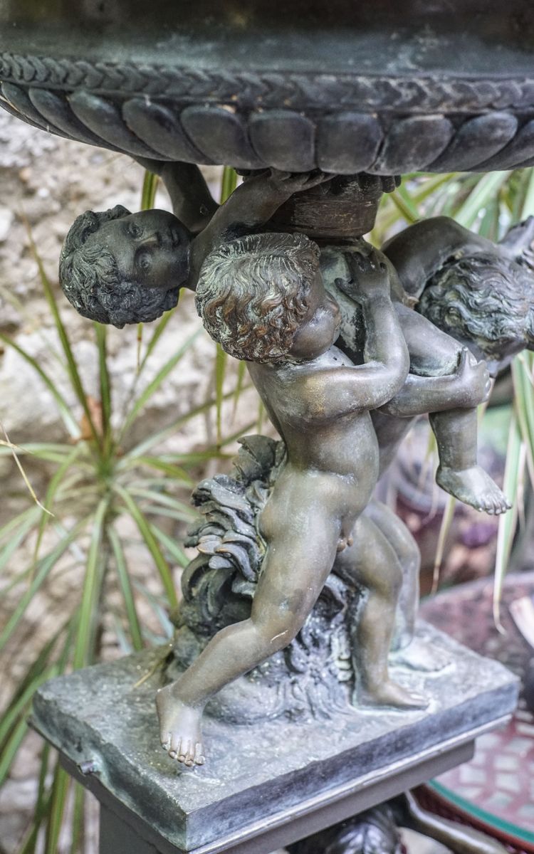 BRONZE PUTTI FOUNTAIN
