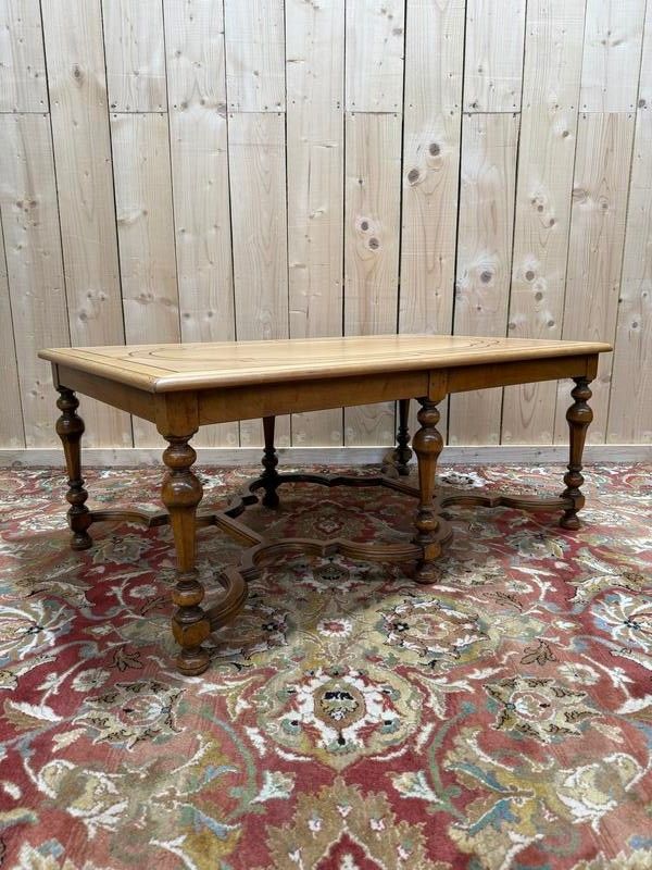Couchtisch im Louis XIII -Stil in Entkrose
