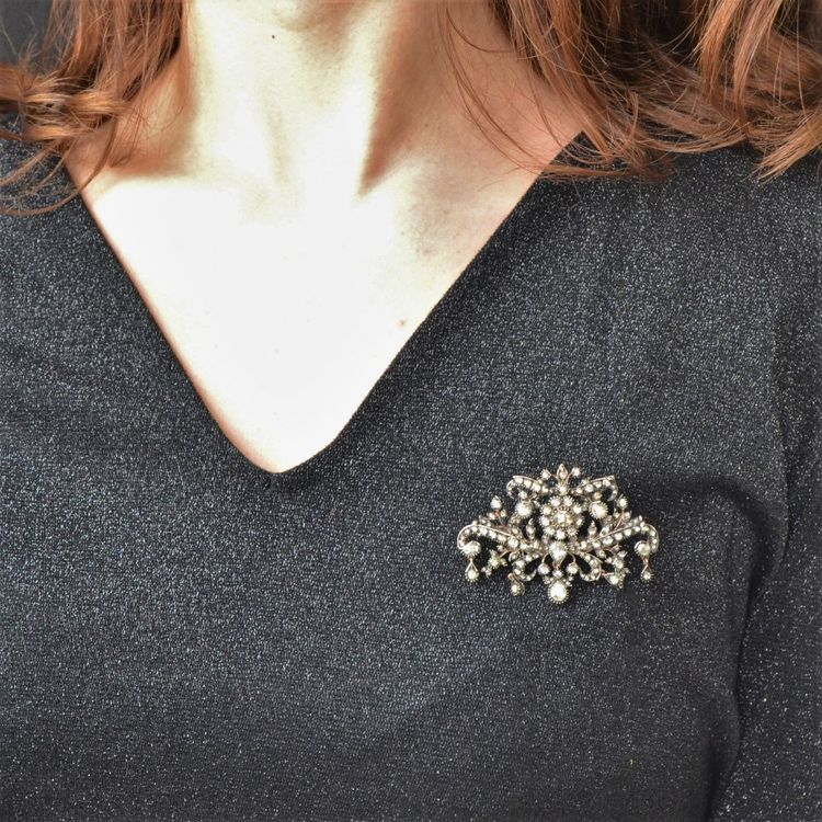Antike Brosche mit Anhänger und Diamant im Rosenschliff