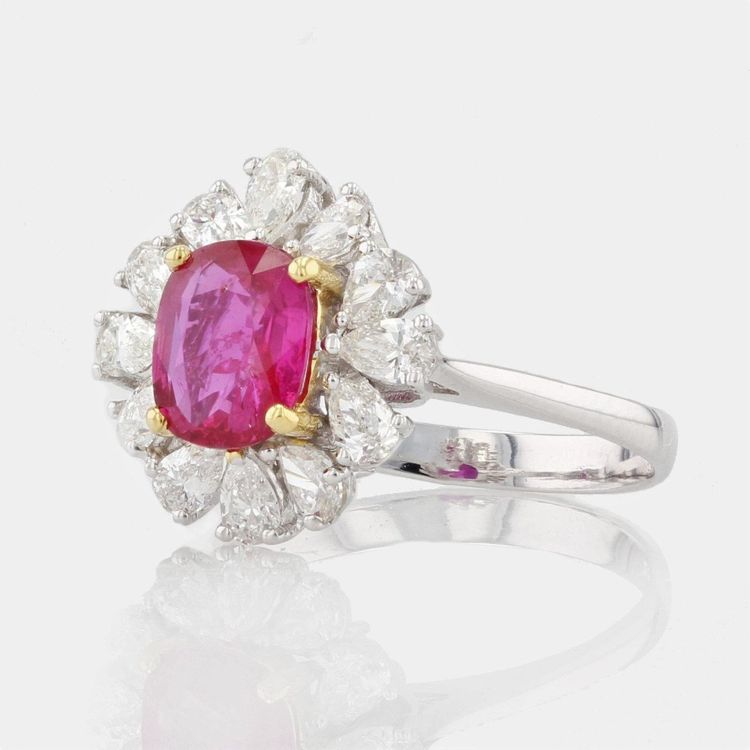 Bague Saphir Rose Et Diamants Taillés En Poire
