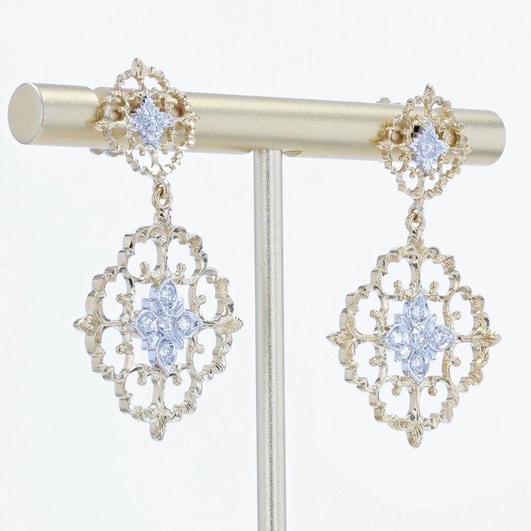 Orecchini pendenti in oro giallo e bianco con diamanti Arabesque