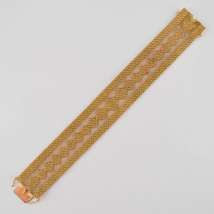 Braccialetto vintage con nastro dorato