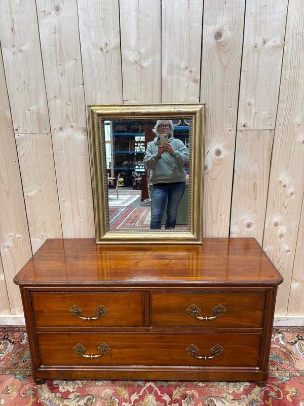 Miroir doré de style Louis XVI