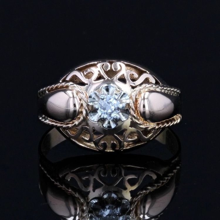 Anello vintage in oro antico con diamanti